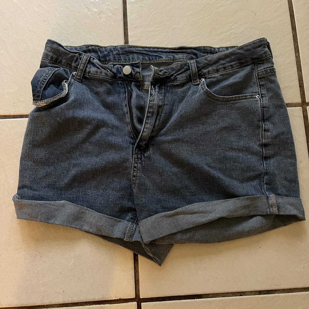 SHEIN XL Shorts